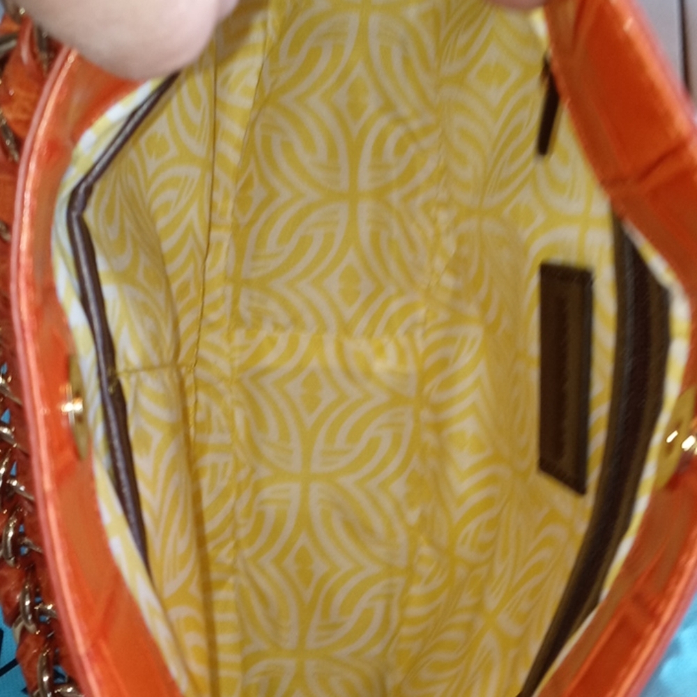 High End Gorgeous Antonio Melani Purse - Picture 6 of 13